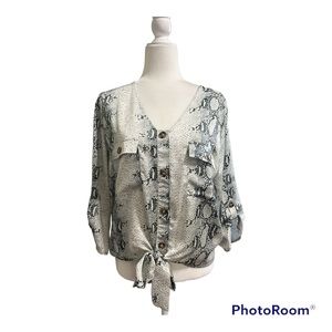 Sophie & Kate Python Print Tie Front Top Black and White Sz L